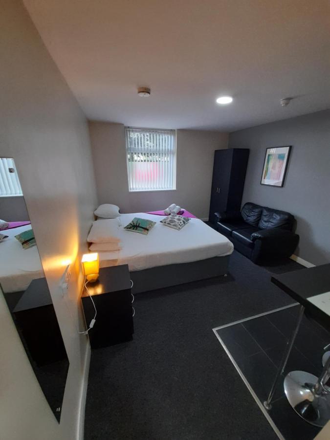 Lymedale Suites Studios & Aparthotel In Newcastle Under Lyme & Stoke 外观 照片