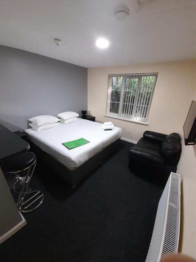 Lymedale Suites Studios & Aparthotel In Newcastle Under Lyme & Stoke 外观 照片